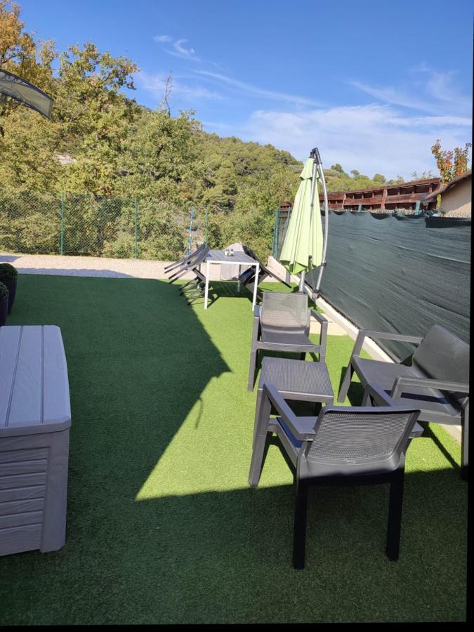 Apartamento F1 Avec Un Espace Jardin Gattières Exterior foto