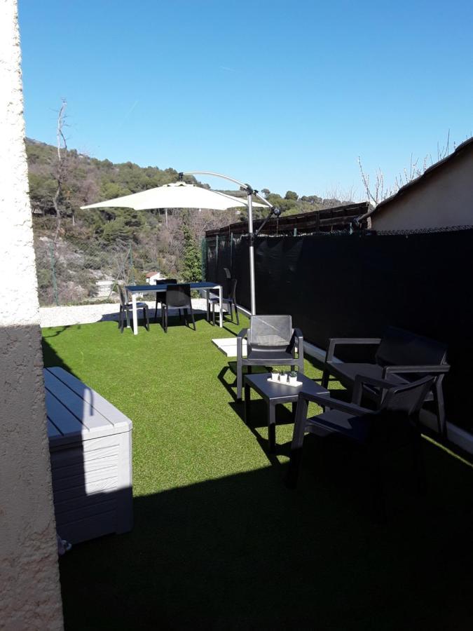 Apartamento F1 Avec Un Espace Jardin Gattières Exterior foto